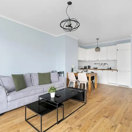 Lägenhet Elegant Jezyce Near Mtp By Renters *