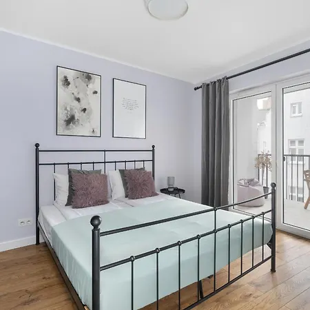 Elegant Jezyce Near Mtp By Renters Διαμέρισμα Πόζναν