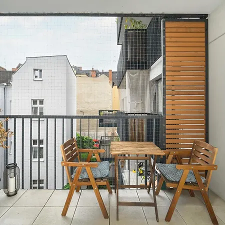 Elegant Jezyce Near Mtp By Renters Διαμέρισμα Πόζναν